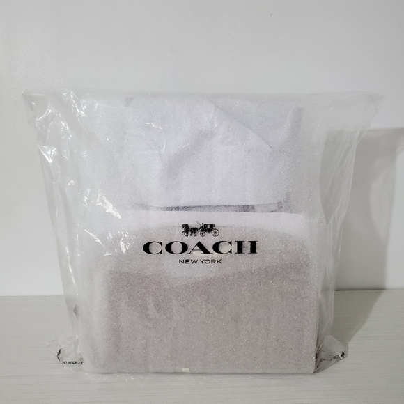 Coach Lillie Carryall Shoulder or Crossbody Bag - Picture 14 of 14